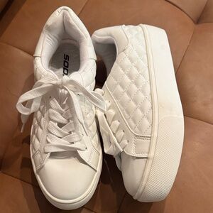 Soda 7.5 NEW Women's Classic White Quilted Sneakers shoes